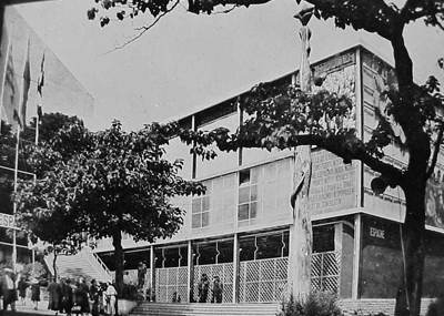12. PABELLON DE LA REPUBLICA 1937 - VISTA LATERAL