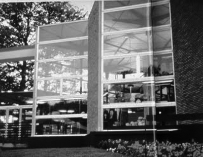 5. imagen frontal pabellon español bruselas 400