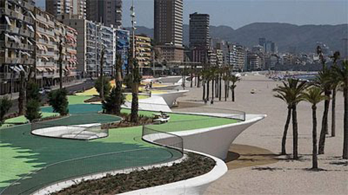 2.4 Paseo marítimo de la playa de poniente de Benidorm  OAB Carlos Ferrater y Xavier Martí Galí en BEAU XI stepienybarno